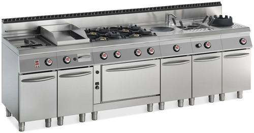 KITCHEN STILE 700